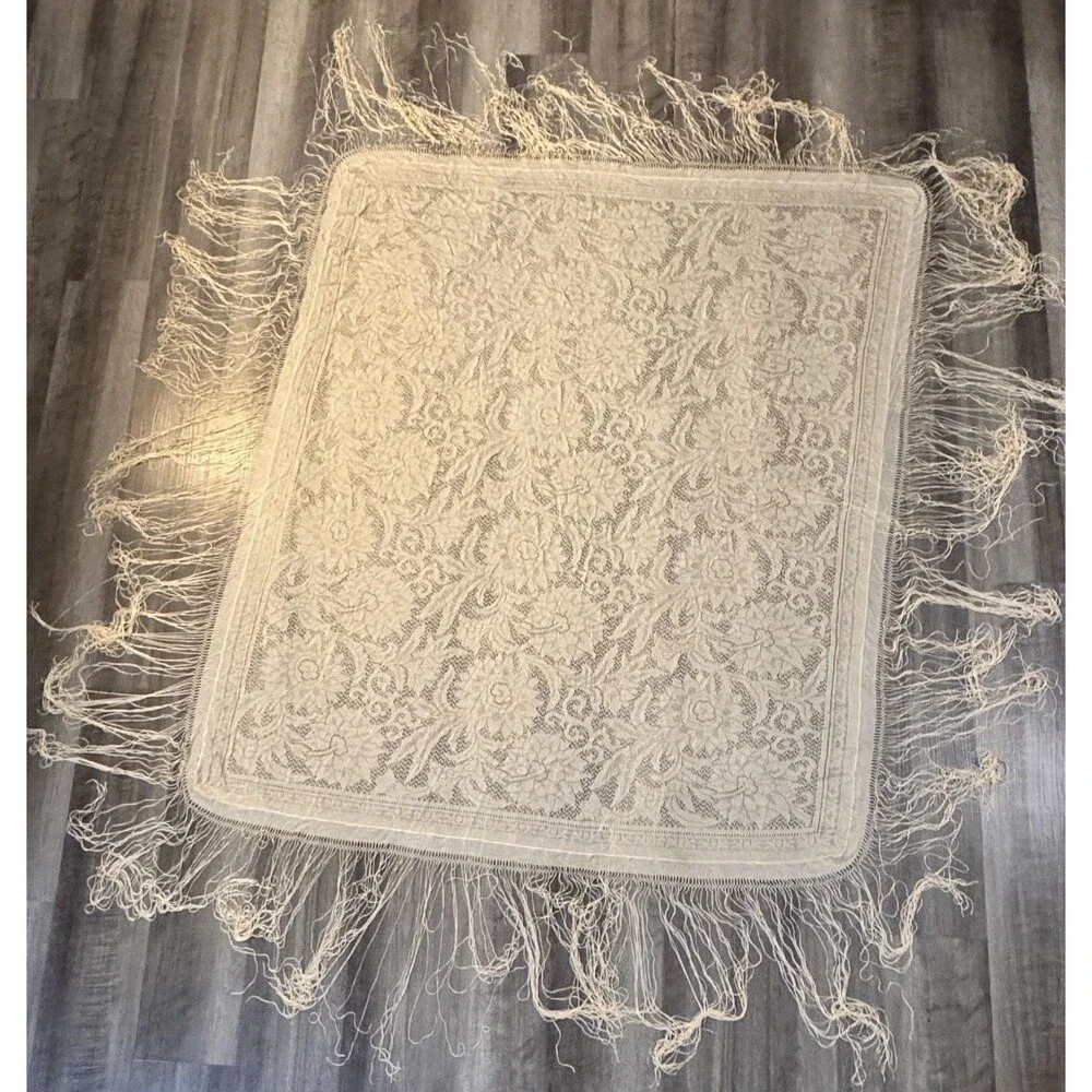 Retro Lace Floral Fringe Cream Ivory Piano Shawl Boho  Granny Cottage